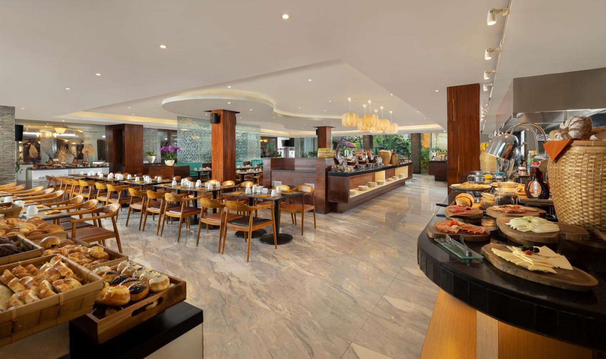 Bali Dynasty Resort 5*